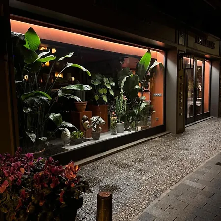 Ferienhaus Historic White Mansion Bosphorus & Church View